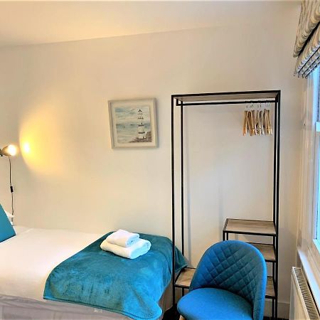 Riverside Channel5 "Holidays Homes In The Sun" Featured Central Canterbury Cottage With Free Parking Extérieur photo