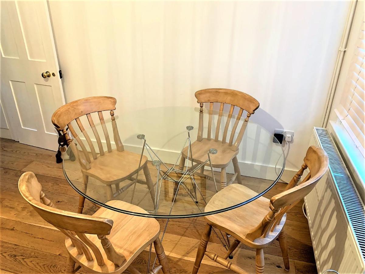 Riverside Channel5 "Holidays Homes In The Sun" Featured Central Canterbury Cottage With Free Parking Extérieur photo