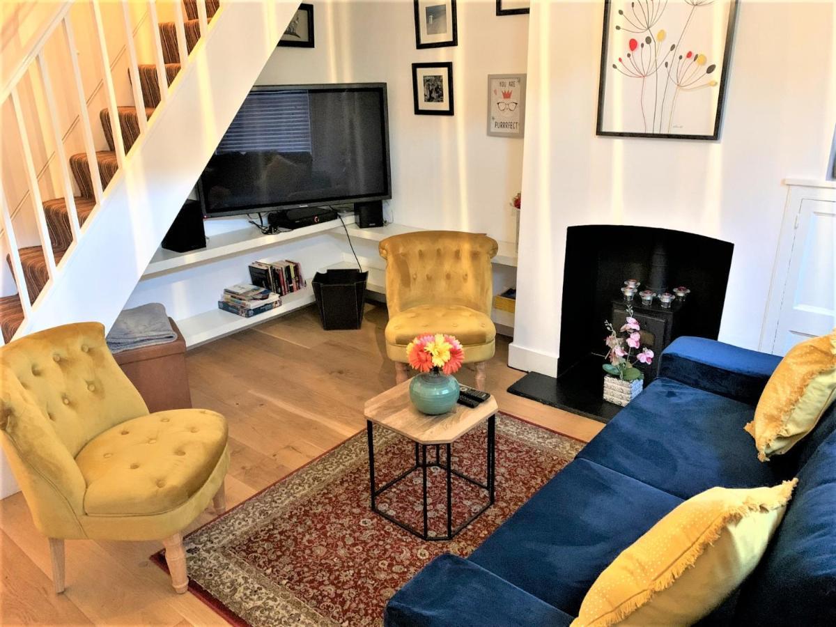 Riverside Channel5 "Holidays Homes In The Sun" Featured Central Canterbury Cottage With Free Parking Extérieur photo